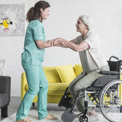 bayan refakatçi ve bayan bakıcı